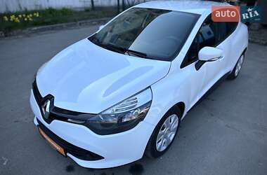 Хетчбек Renault Clio 2015 в 