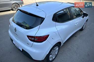 Хетчбек Renault Clio 2015 в 