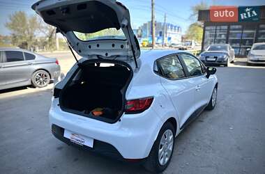 Хетчбек Renault Clio 2015 в 