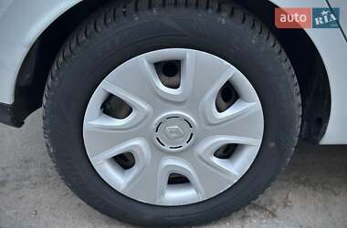 Хетчбек Renault Clio 2015 в 