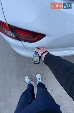 Хетчбек Renault Clio 2015 в 