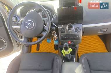 Универсал Renault Clio 2011 в 