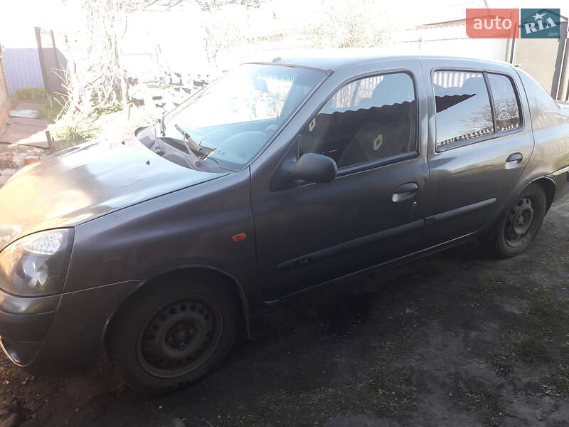 Хэтчбек Renault Clio 2003 в Ромнах фото 9 Хэтчбек Renault Clio 2003 в Ромнах