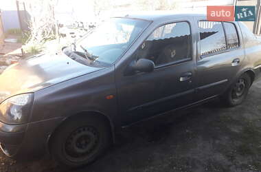 Хэтчбек Renault Clio 2003 в 