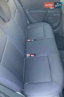 Хэтчбек Renault Clio 2007 в 