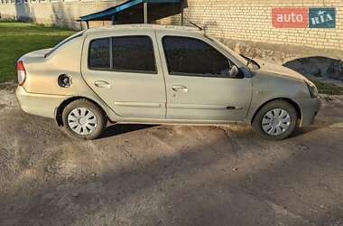 Седан Renault Clio 2006 в Недригайлове