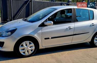 Хэтчбек Renault Clio 2008 в 