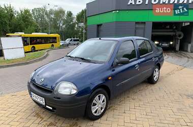 Хетчбек Renault Clio 2002 в 
