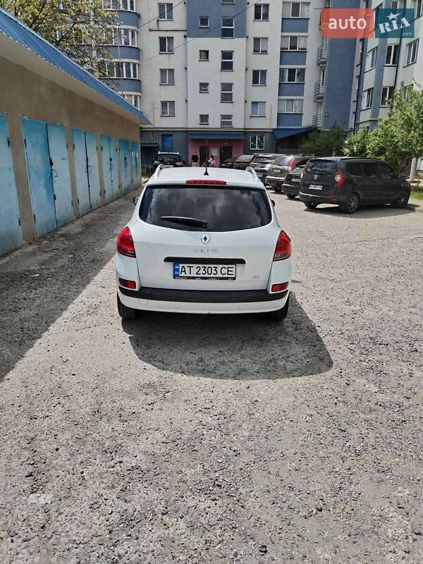 Универсал Renault Clio 2011 в Ивано-Франковске