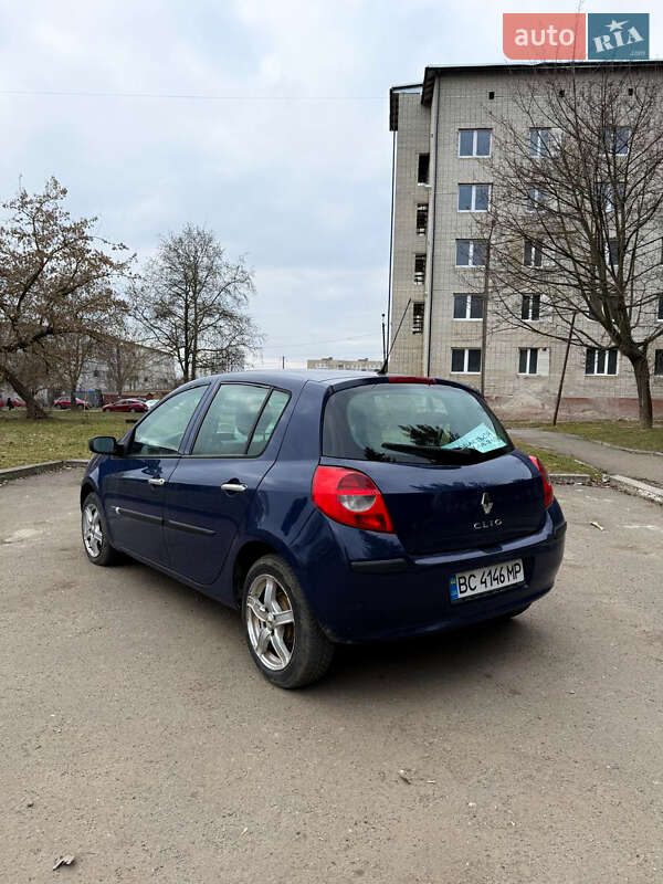 Хэтчбек Renault Clio 2008 в Львове