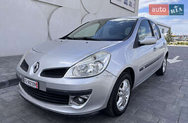Хэтчбек Renault Clio 2007 в Луцке