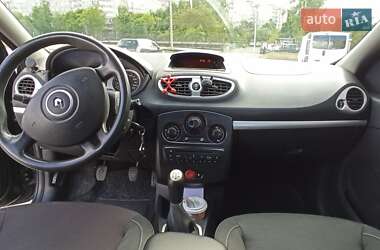 Универсал Renault Clio 2010 в 