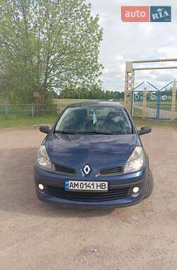 Хэтчбек Renault Clio 2008 в Пулинах