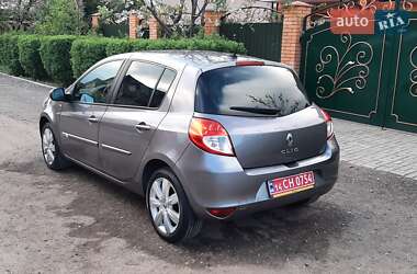 Хетчбек Renault Clio 2012 в 