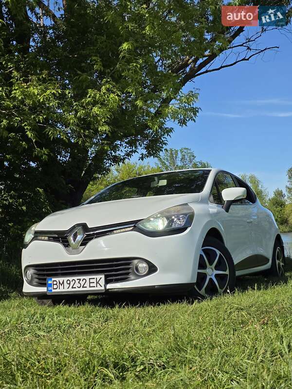 Хэтчбек Renault Clio 2013 в 