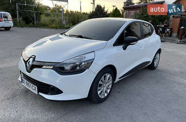 Хетчбек Renault Clio 2015 в 