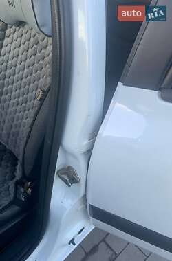 Хэтчбек Renault Clio 2005 в 