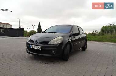 Хэтчбек Renault Clio 2007 в 