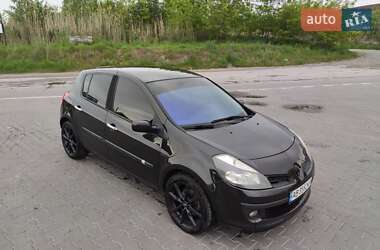 Хэтчбек Renault Clio 2007 в 