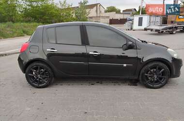 Хэтчбек Renault Clio 2007 в 