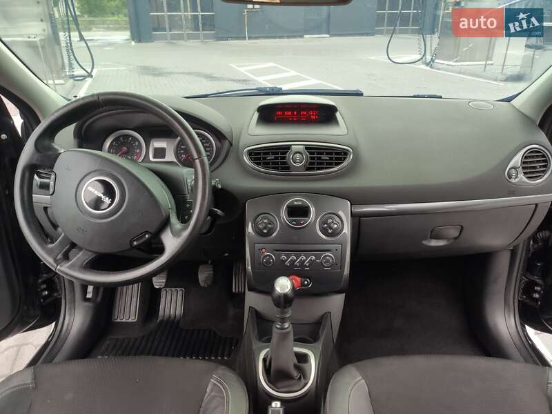 Хэтчбек Renault Clio 2007 в Виннице фото 21 Хэтчбек Renault Clio 2007 в Виннице
