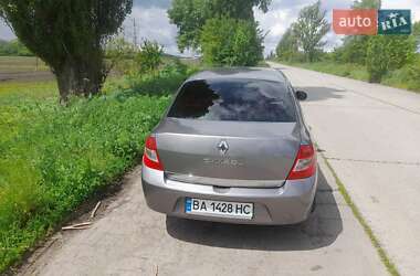 Седан Renault Clio 2010 в 