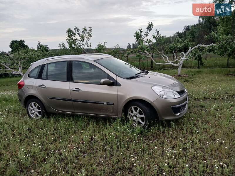 Універсал Renault Clio 2008 в Гостомелі