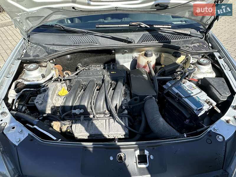 Седан Renault Clio 2006 в Житомирі