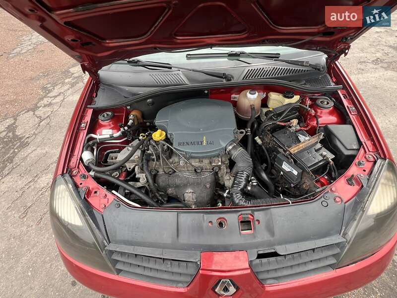Хетчбек Renault Clio 2006 в Шептицькому