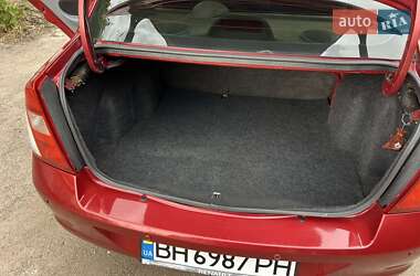 Седан Renault Clio 2006 в 