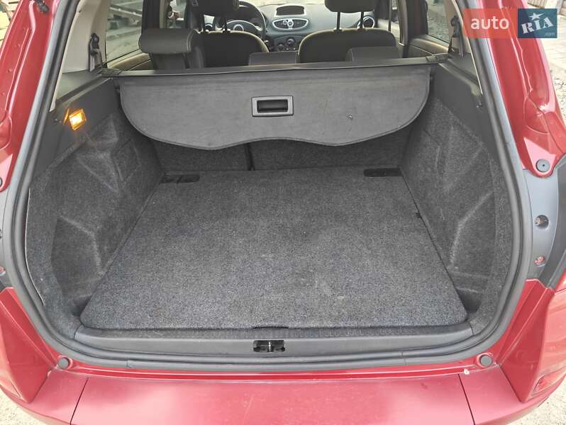 Универсал Renault Clio 2010 в Киеве