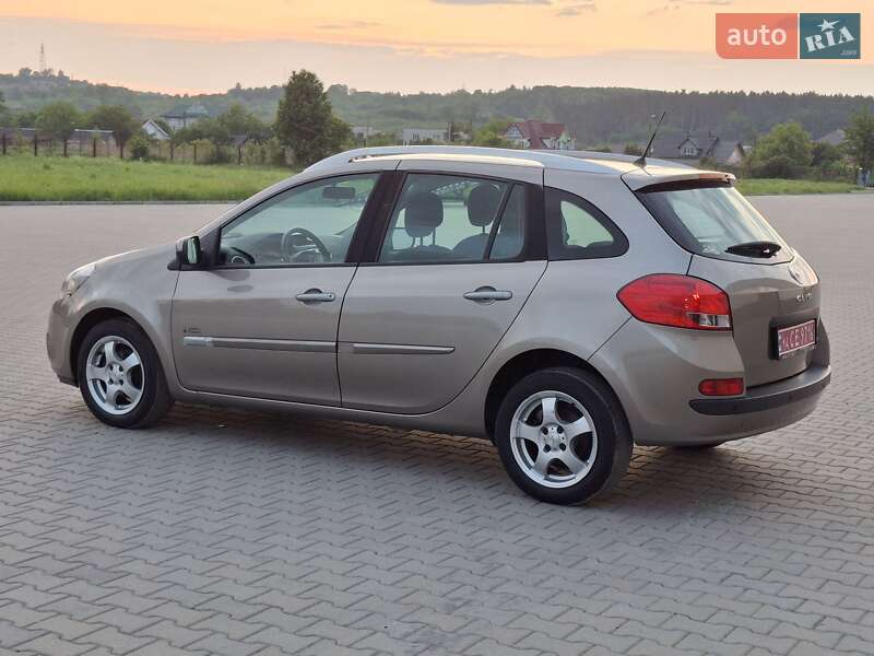 Універсал Renault Clio 2011 в Калуші