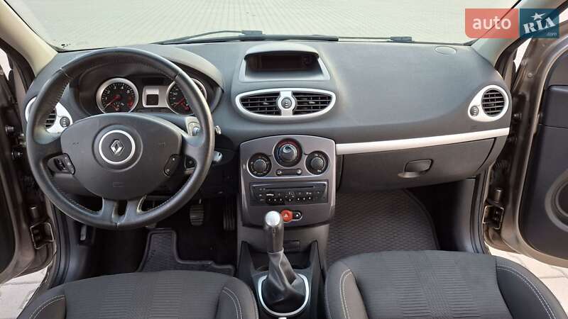 Універсал Renault Clio 2011 в Калуші