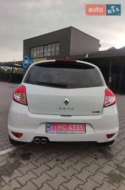Хэтчбек Renault Clio 2011 в 