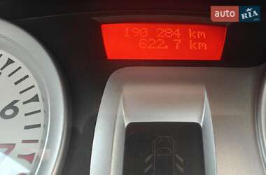 Универсал Renault Clio 2010 в 