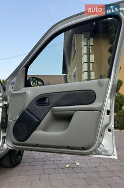 Седан Renault Clio 2005 в 