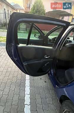 Хэтчбек Renault Clio 2008 в 