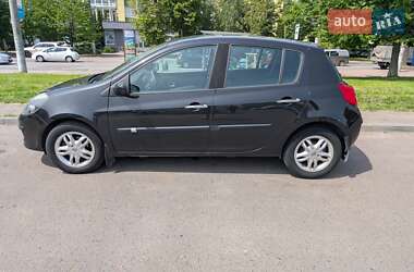 Хэтчбек Renault Clio 2008 в 