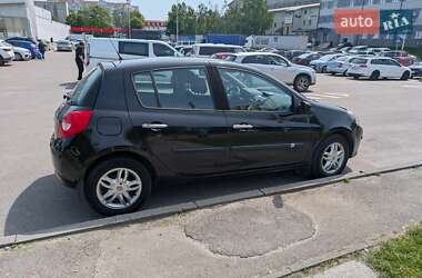 Хэтчбек Renault Clio 2008 в 