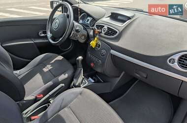 Хэтчбек Renault Clio 2008 в 