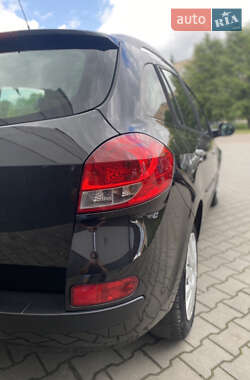 Универсал Renault Clio 2010 в 