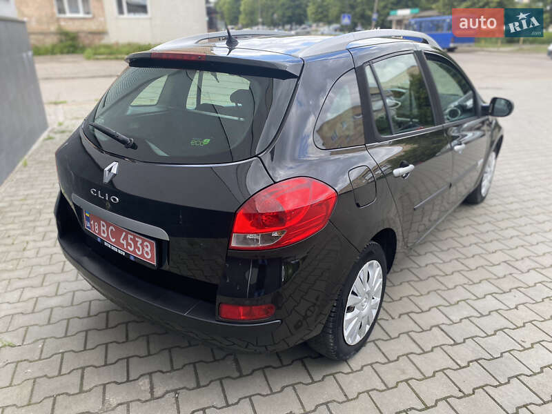 Универсал Renault Clio 2010 в Дубно