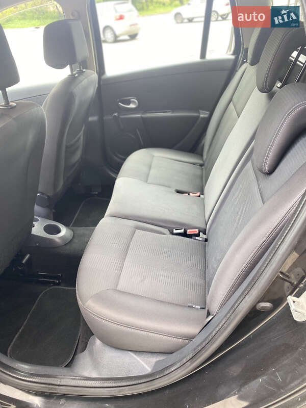 Универсал Renault Clio 2010 в Дубно