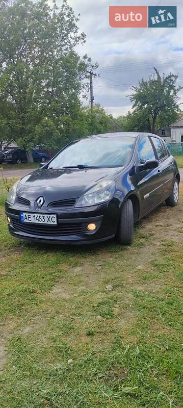 Хэтчбек Renault Clio 2008 в Синельниково