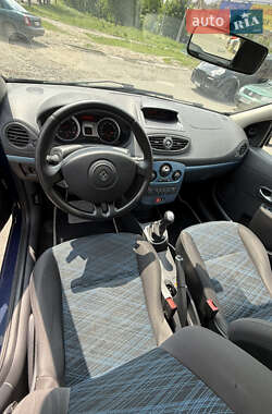Хэтчбек Renault Clio 2008 в 