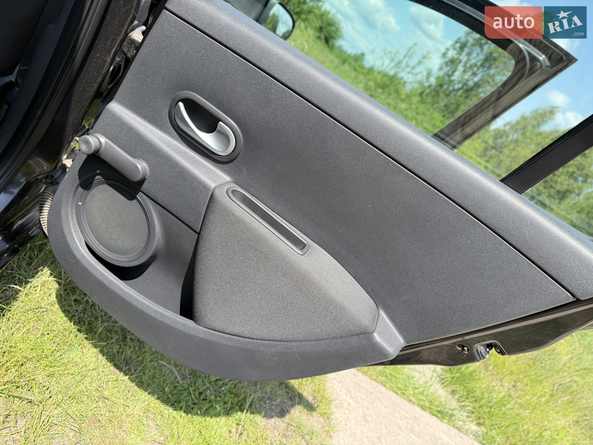 2011 Renault Clio - мініатюра 8