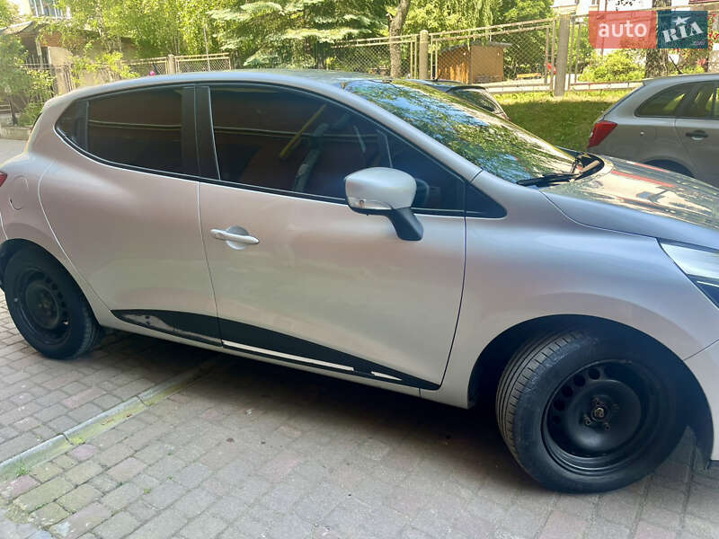 Хэтчбек Renault Clio 2013 в Ивано-Франковске