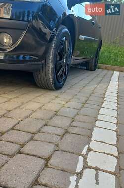 Хэтчбек Renault Clio 2008 в 
