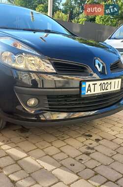 Хэтчбек Renault Clio 2008 в 