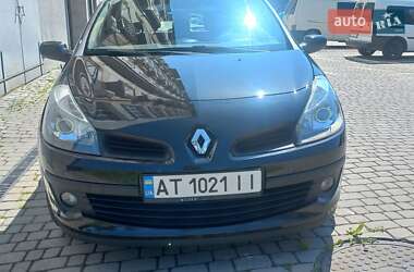 Хэтчбек Renault Clio 2008 в 